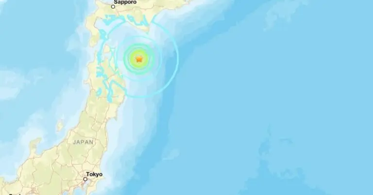 6.7 magnitude earthquake strikes off northern Japan coast