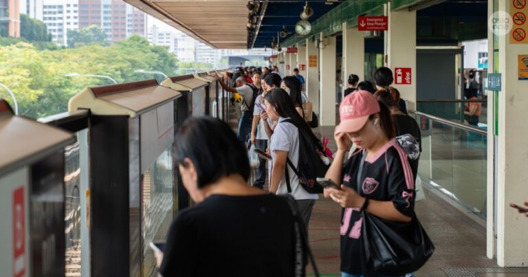 MRT, LRT commuters to get real-time updates of rail service on new LTA webpage, Singapore News