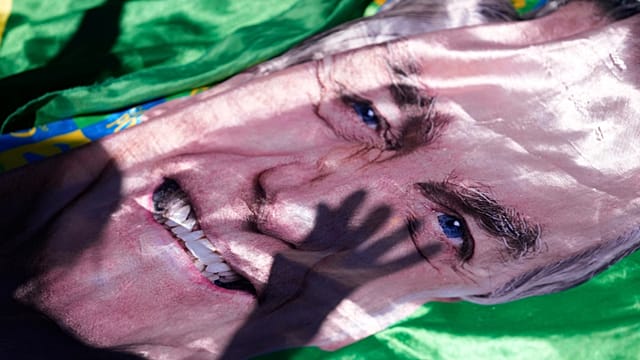 Brazil’s former president Bolsonaro temporarily leaves prison for hernia surgery