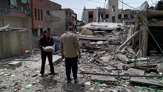 Israel-Hezbollah ceasefire: civilians return to ruined towns in southern Lebanon Israel-Hezbollah ceasefire: civilians return to ruined towns in southern Lebanon