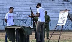 Cuba hands out weapons to citizens and issues ‘prepare for invasion’ warning